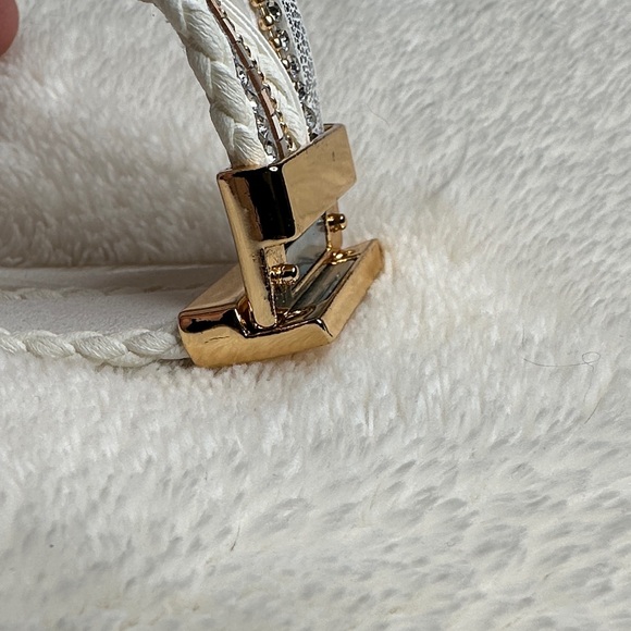 Women's Leather Wrap Bracelets Gold Heart Stackable Boho Vegan Magnetic White - Picture 5 of 12